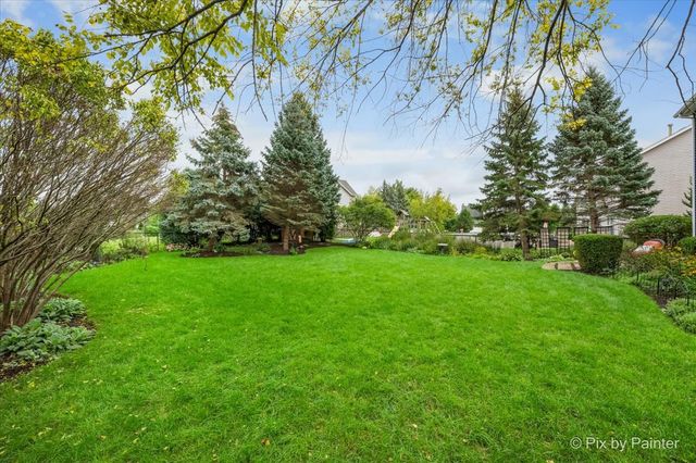 1173 Sandalwood Lane, Crystal Lake, IL 60014