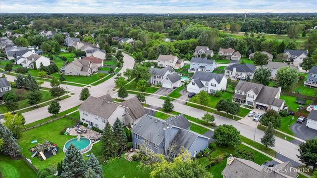 1173 Sandalwood Lane, Crystal Lake, IL 60014