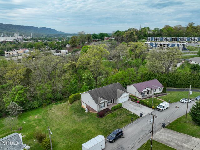176 Woodmont Avenue, Kingsport, TN 37660