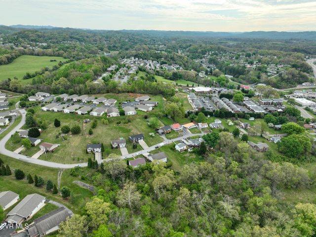 176 Woodmont Avenue, Kingsport, TN 37660