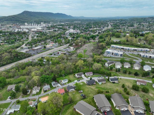 176 Woodmont Avenue, Kingsport, TN 37660