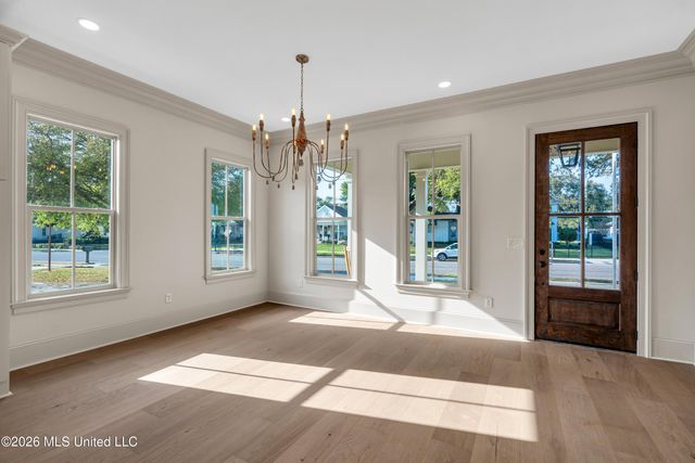 425 2nd Street, Gulfport, MS 39507