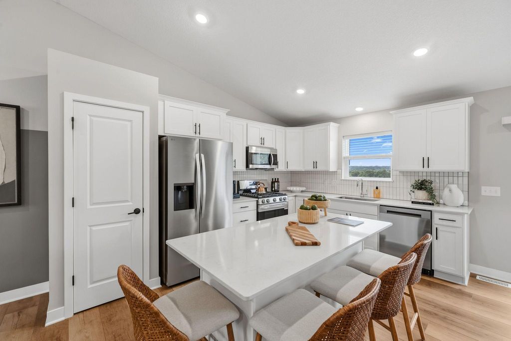1801 Lincoln Avenue, Saint Paul Park, MN 55071 — photo 3
