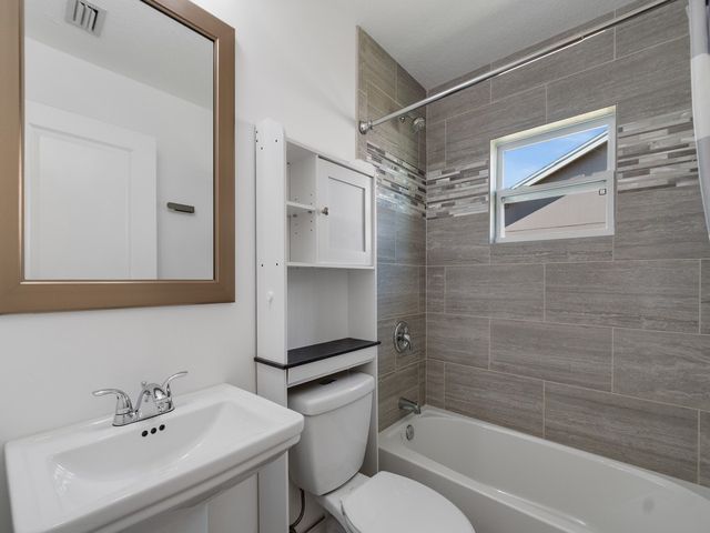 1330 38th Avenue, Vero Beach, FL 32960