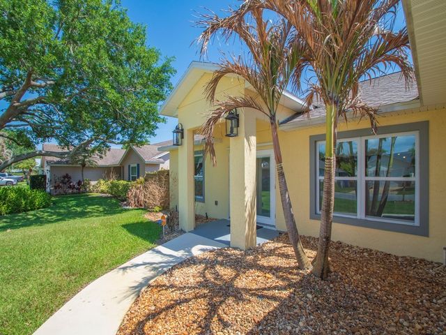 1330 38th Avenue, Vero Beach, FL 32960