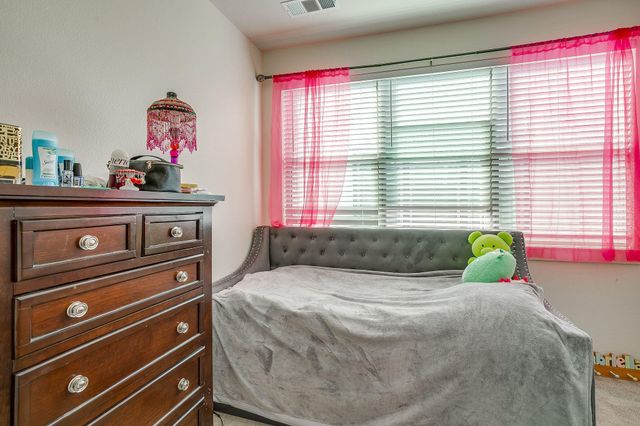 6449 Iron Horse Boulevard, North Richland Hills, TX 76180