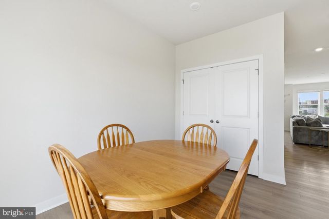 65 E FRONT ST, Bridgeport, PA 19405