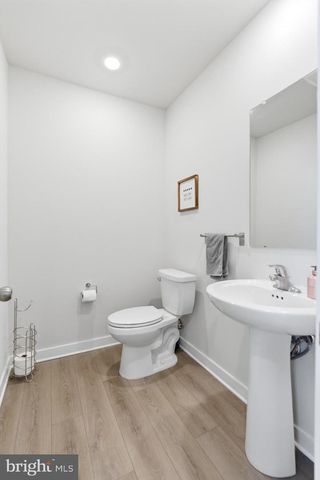 65 E FRONT ST, Bridgeport, PA 19405