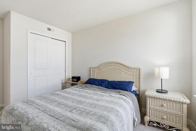 65 E FRONT ST, Bridgeport, PA 19405