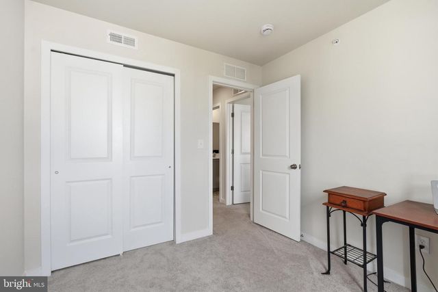 65 E FRONT ST, Bridgeport, PA 19405