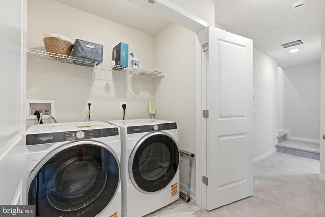 65 E FRONT ST, Bridgeport, PA 19405
