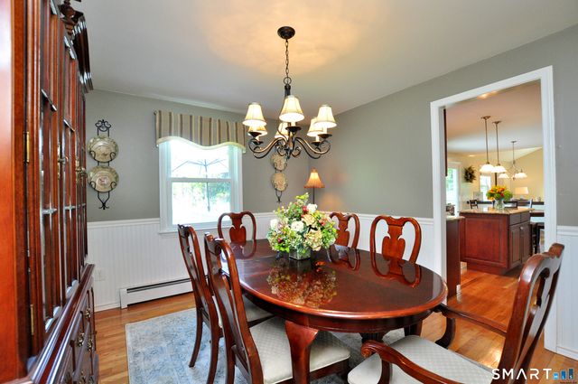 22 Pebblebrook, Windsor, CT 06095