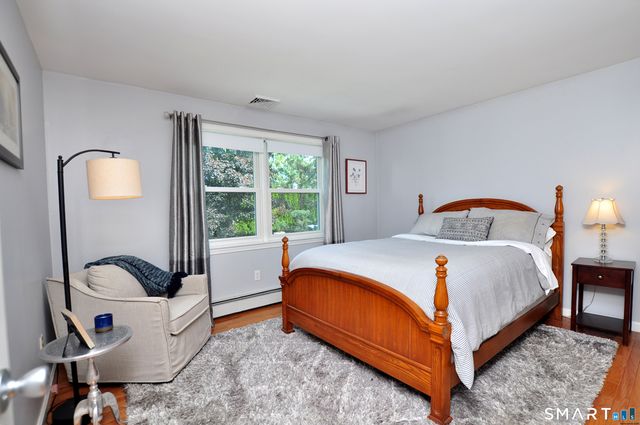 22 Pebblebrook, Windsor, CT 06095