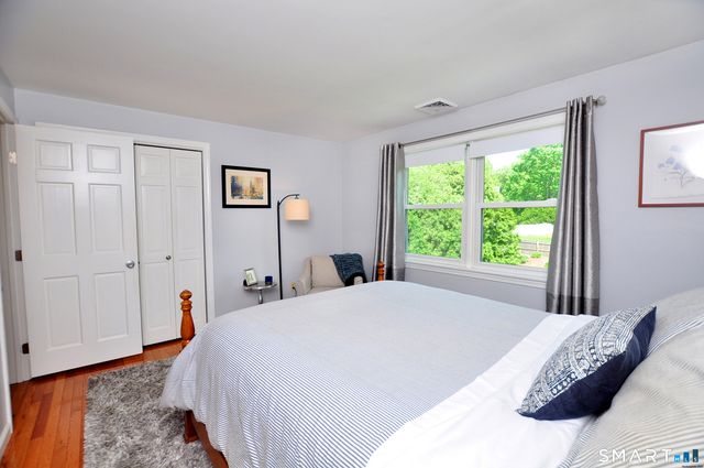 22 Pebblebrook, Windsor, CT 06095