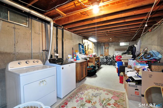 22 Pebblebrook, Windsor, CT 06095