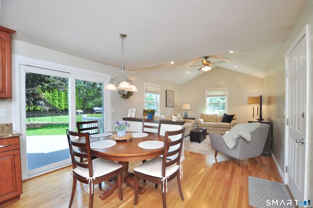 22 Pebblebrook, Windsor, CT 06095