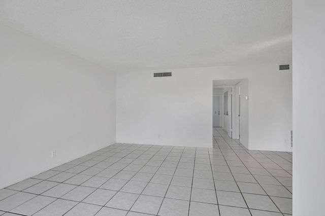 2350 NE 14th Street Cswy 611, Pompano Beach, FL 33062