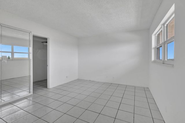 2350 NE 14th Street Cswy 611, Pompano Beach, FL 33062