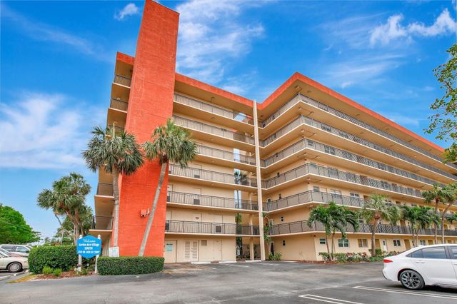 2350 NE 14th Street Cswy 611, Pompano Beach, FL 33062