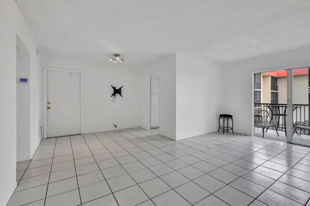 2350 NE 14th Street Cswy 611, Pompano Beach, FL 33062