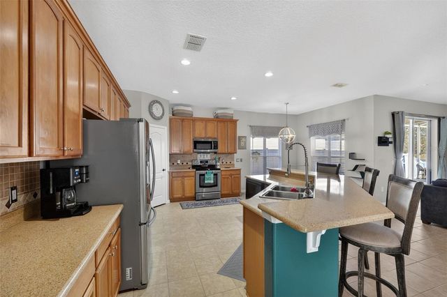 2217 MOUNTLEIGH TRAIL, Orlando, FL 32824