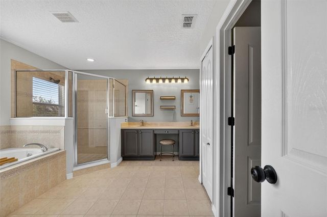 2217 MOUNTLEIGH TRAIL, Orlando, FL 32824