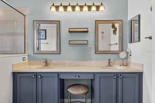 2217 MOUNTLEIGH TRAIL, Orlando, FL 32824