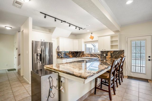 14444 Pine Tree Road, Montgomery, TX 77356