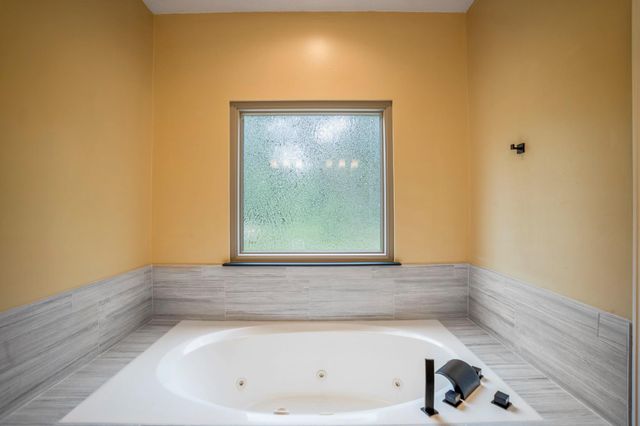 14444 Pine Tree Road, Montgomery, TX 77356