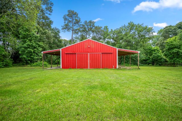 14444 Pine Tree Road, Montgomery, TX 77356