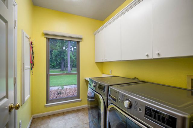 14444 Pine Tree Road, Montgomery, TX 77356
