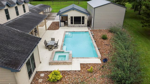 14444 Pine Tree Road, Montgomery, TX 77356