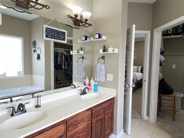 1 Elder Lane, Bella Vista, AR 72714