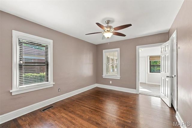 1105 North And South Road, University City, MO 63130