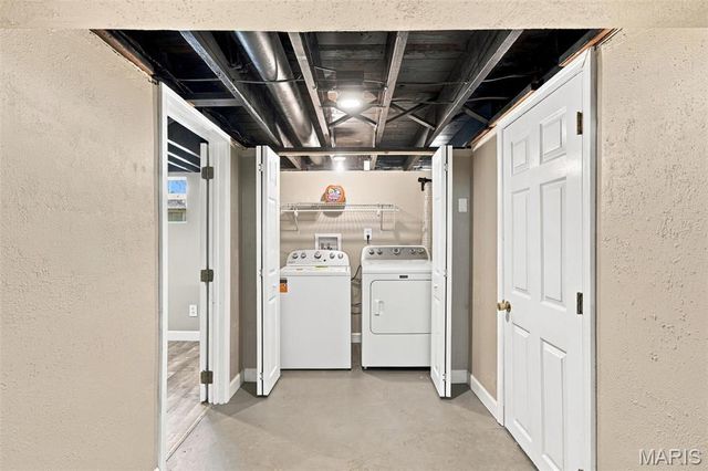 1105 North And South Road, University City, MO 63130