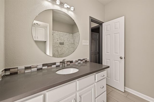 4024 Breakwood Drive, Houston, TX 77025