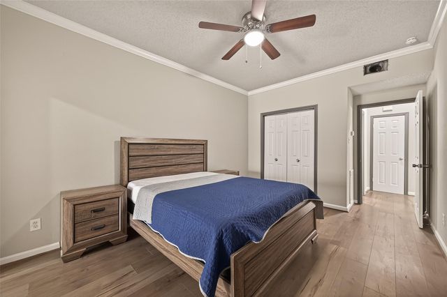 4024 Breakwood Drive, Houston, TX 77025