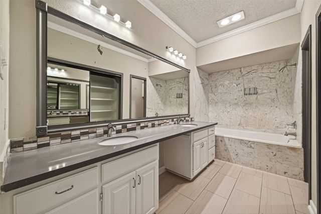 4024 Breakwood Drive, Houston, TX 77025