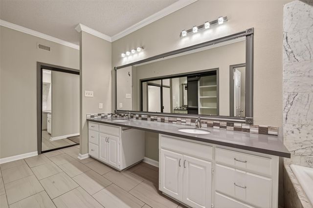 4024 Breakwood Drive, Houston, TX 77025