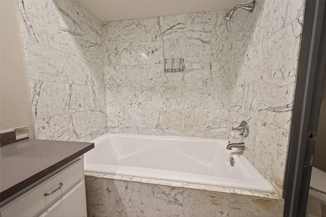 4024 Breakwood Drive, Houston, TX 77025