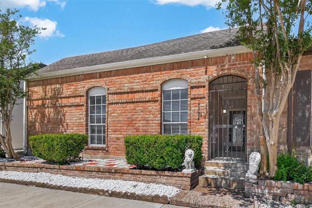 4024 Breakwood Drive, Houston, TX 77025