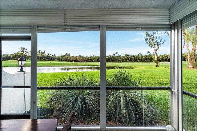 9611 N Hollybrook Lake Drive 107, Pembroke Pines, FL 33025