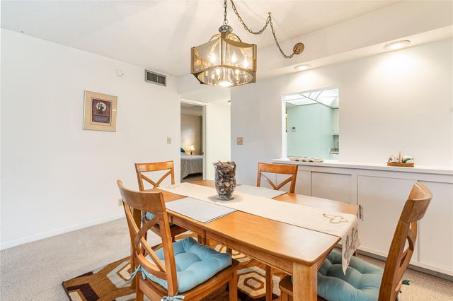 9611 N Hollybrook Lake Drive 107, Pembroke Pines, FL 33025