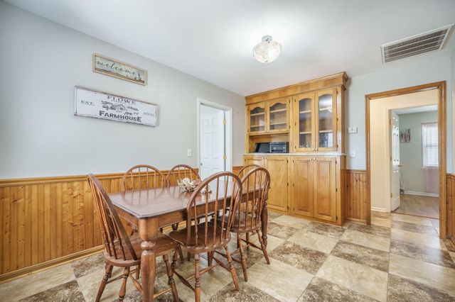 208 Mini Farm Road, Bonneau, SC 29431