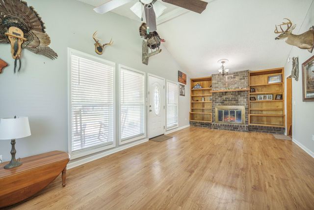 208 Mini Farm Road, Bonneau, SC 29431