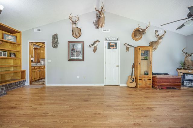 208 Mini Farm Road, Bonneau, SC 29431