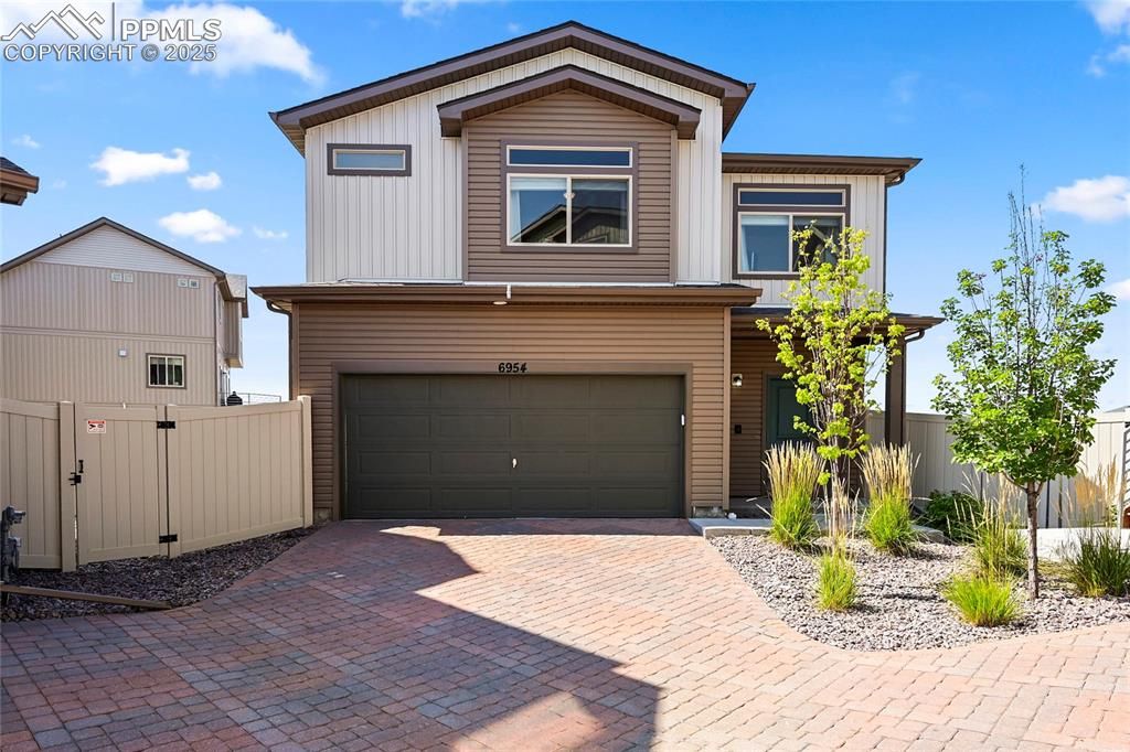 6954 Silvergrass Drive, Colorado Springs, CO 80927