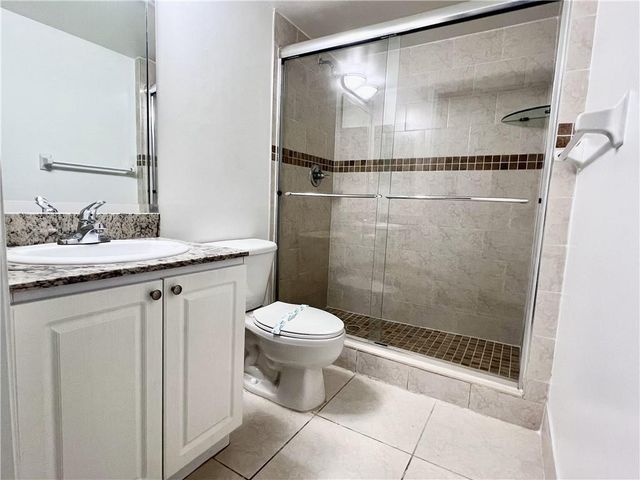 18335 NW 68 Avenue 245-226, Hialeah, FL 33015