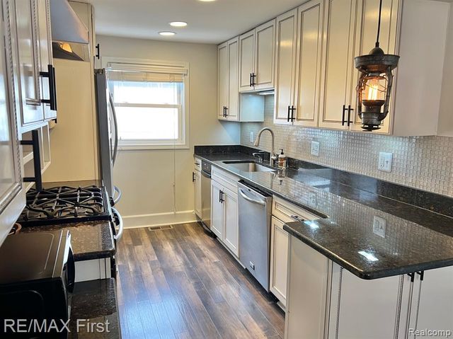 416 Josephine Avenue, Royal Oak, MI 48067