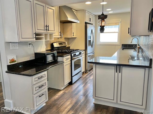 416 Josephine Avenue, Royal Oak, MI 48067